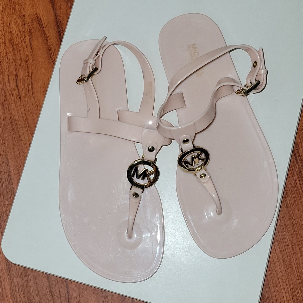 Michael Kors MK Sondra Jelly sandal Soft Pink gold hardware Size 6